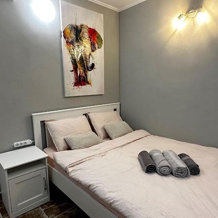 One Room Apartment Decebal Bukarest Kültér fotó
